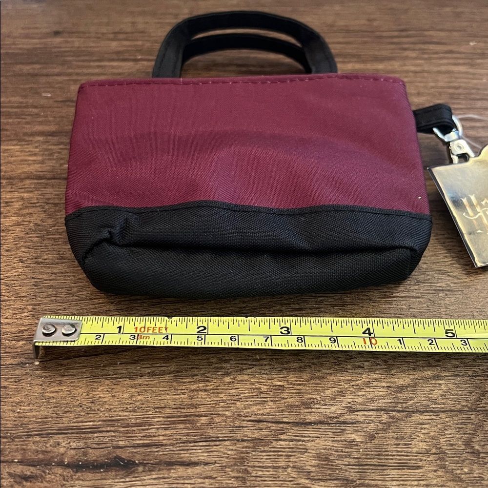 Harry Potter Hogwarts Crest Mini Tote Bag - Red and Black - Picture 3 of 3
